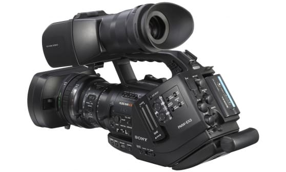 Full HD / SD камкордер XDCAM EX с трехматричным 1/2-дюймовым CMOS-датчиком изображения Exmor, со сменными объективами Sony PMW-EX3